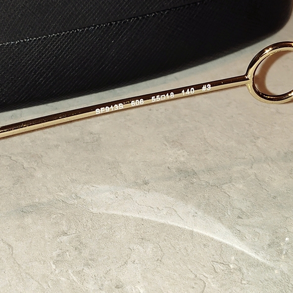 NIB Salvatore Ferragamo SF913S Fashion Butterfly Sunglasses - Picture 4 of 14